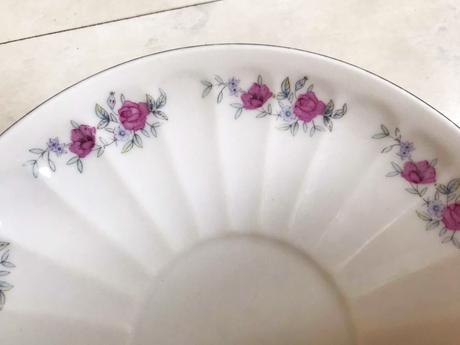 Sada starožitných tanierikov 4 ks, 