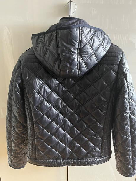 Prechodná vetrovka, m