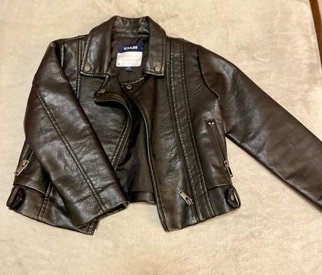 Kožená bunda, 104