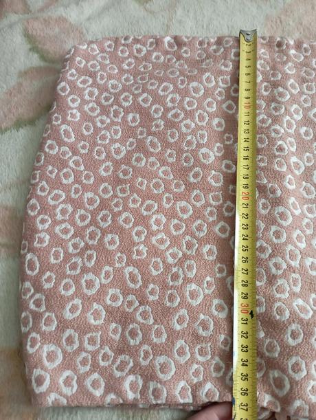 Zaujímavá sukňa, s