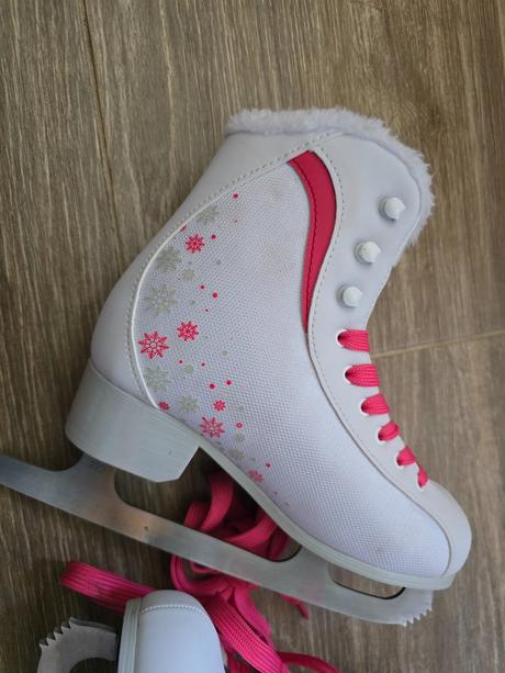 Glamour korčule na ľad č.35, crowned,35