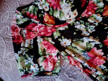 Top kvetovaný, zn. f&f, veľ. 38, f&f,38