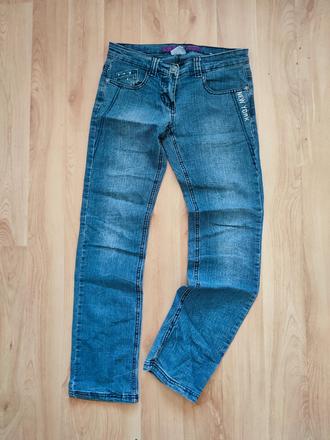 Dievčenské rifle, 158