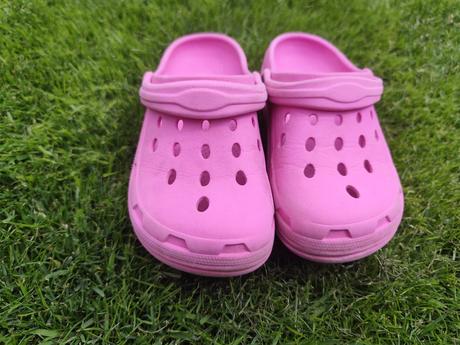 Crocsy, 28