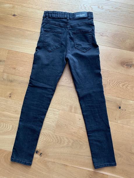 Dievčenské rifle, lindex,146