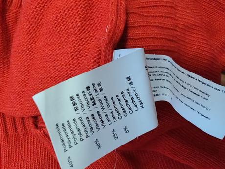 Subdued orig. jedinečný dámsky červený svetrík, s