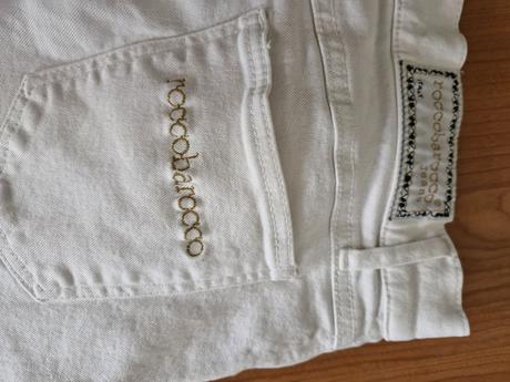 Džínsy roccobarocco, l