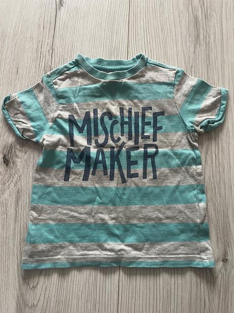 Balík kratkorukavovych tričiek na donosenie, 86–98