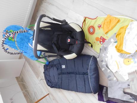 Kočiarik +vajíčko+kresielko+prebalovacia podložka, caretero