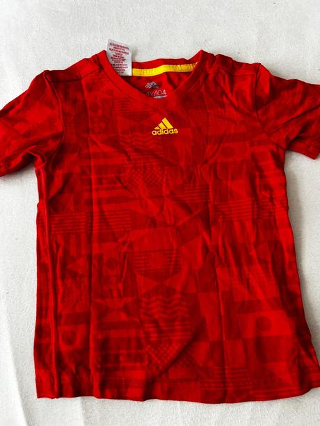 Adidas oblečenie, 104–116