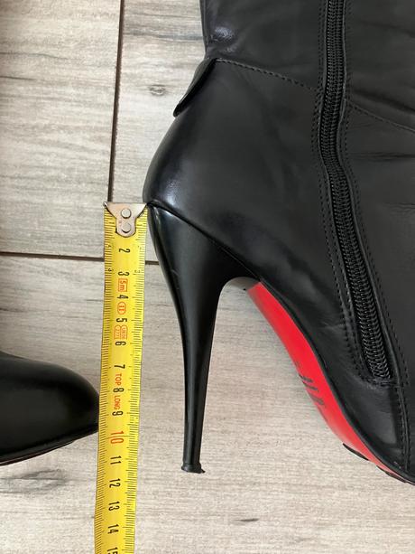 Čižmy nad kolena, 37