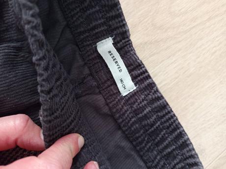 Menčestrove nohavice, reserved,140