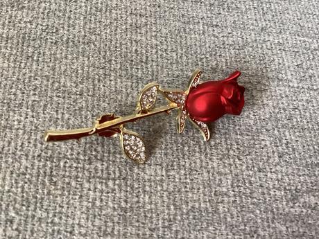 Červená ruža - brošňa, 