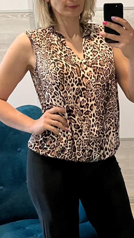 Dámska blúzka s leopardím vzorom,