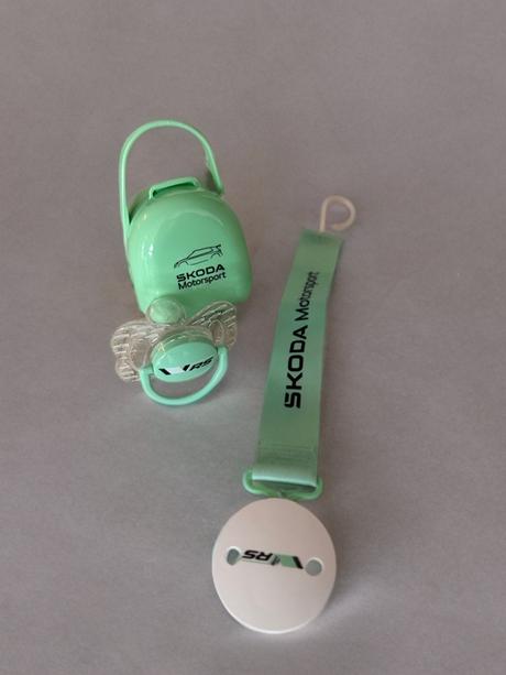 Anatomické cumlíky, bibs