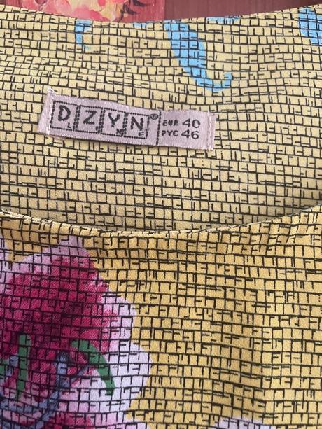 Saty s kvetinovym motivom, 40