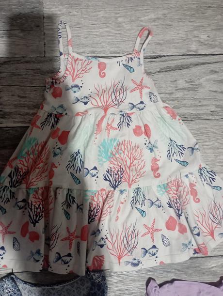 Hm saty  v 98/104, 98