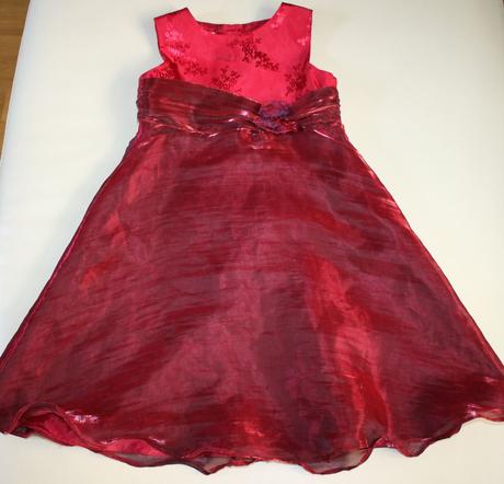 92 prilezitostne saty,18-24 mes., tesco,92