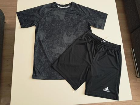 Futbalový dres v 146/152, adidas,146