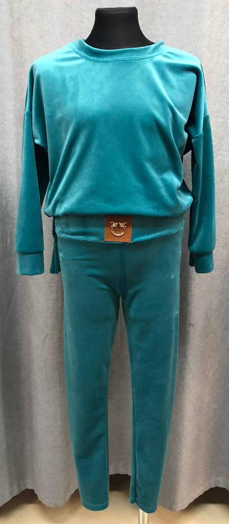 Dievčenská velúrová mikina, 122