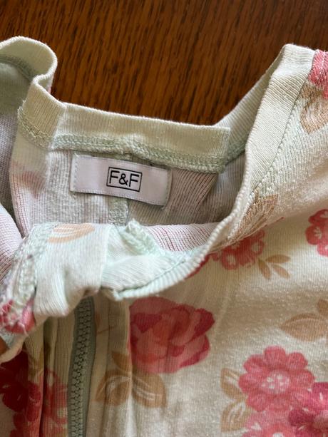 Pyžamkový overal s kvetmi 122/128, f&f,122