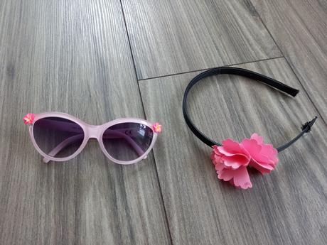 Kabelka,okuliare,čelenka, 