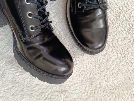 Dámske lesklé čižmy členkové, 40