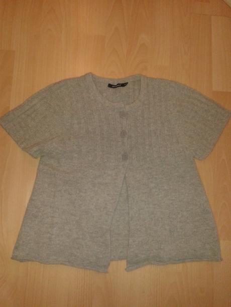 Sivy svetrik, atmosphere,38