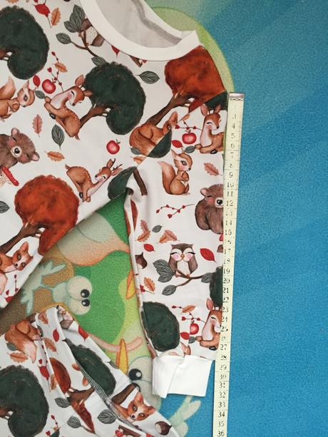 3-dielna suprava s lesnymi zvieratkami, 92