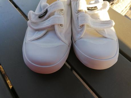 Cvičky alebo prezuvky, 35