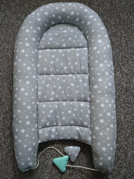 Hniezdo, šírka (cm): 55,dĺžka (cm): 100