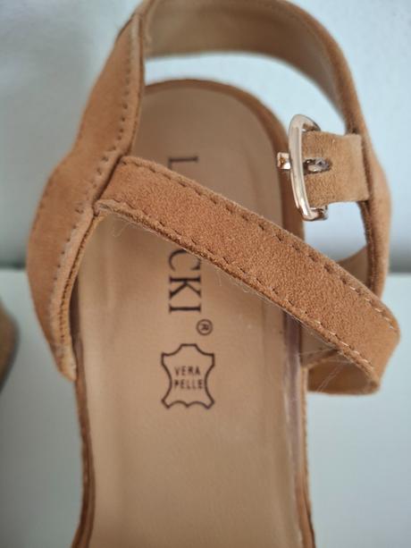 Kožené sandálky lasocki pc 59 eur 1x obuté, lasocki,38