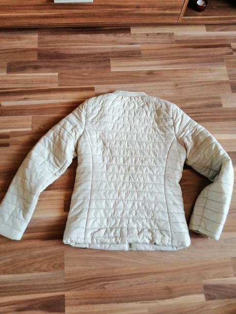 Vetrovka  béžová a červená, s