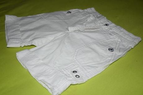 Biele sportove kratasy so super detailami na 2-4r., h&m,98