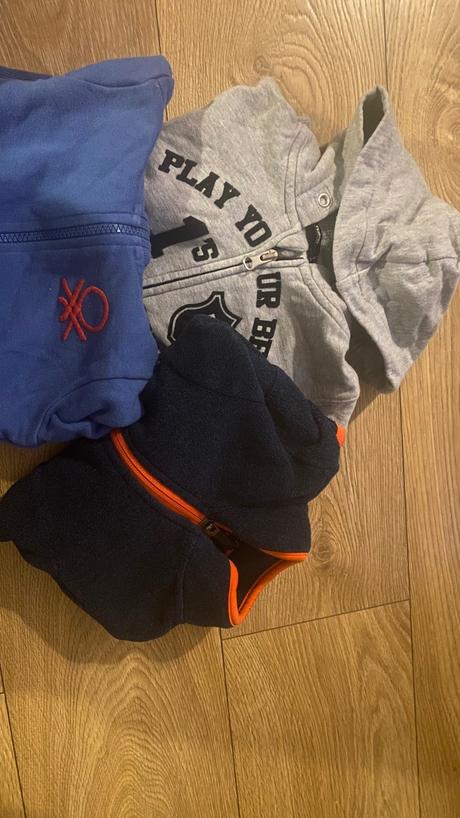 Balik detskych mikin, 104–116