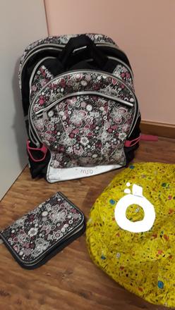 Školská taška s príslušenstvom, 