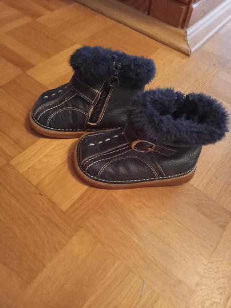 Kožene topánočky pre malinkych mužov, 23