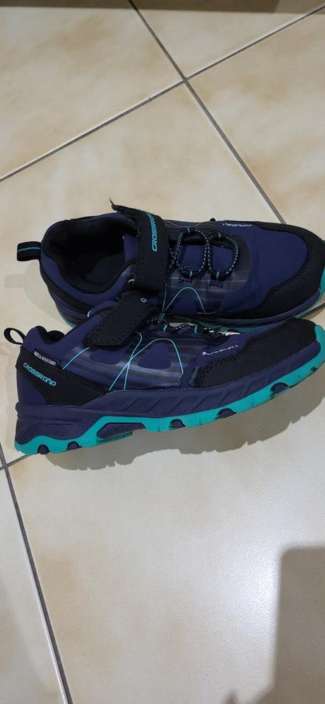 Softshell tenisky, 33