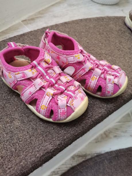 Sandálky, cena spolu, 21