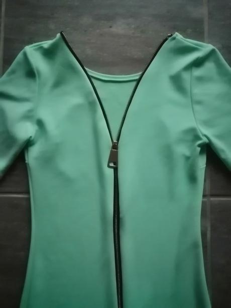 Mätové, jasnozelené šaty so zipsom, vxs-s, xs