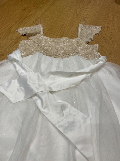 Saty slavnostne, monsoon,122