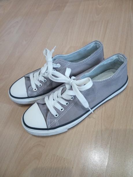 Plátené tenisky, 39