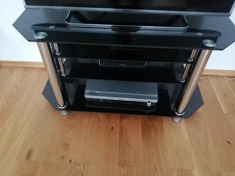 Moderný televízny stolík, 