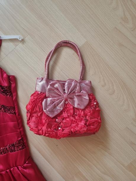 Dievčenské šaty 152 s kabelkou, 152