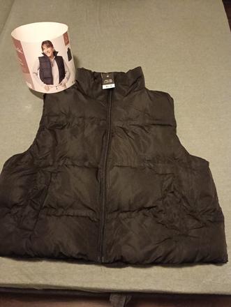 Dámska vesta čierna veľkosť m, 40
