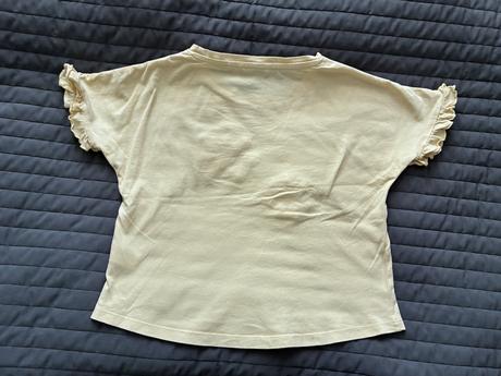 Tricko, reserved,128