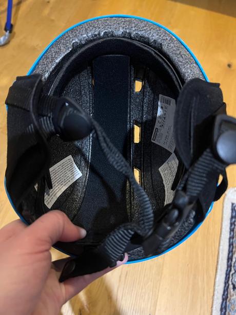 Detska lyziarska helma decathlon, xs