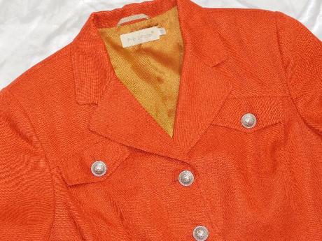 Luxusny damsky lanovy kabat, 36