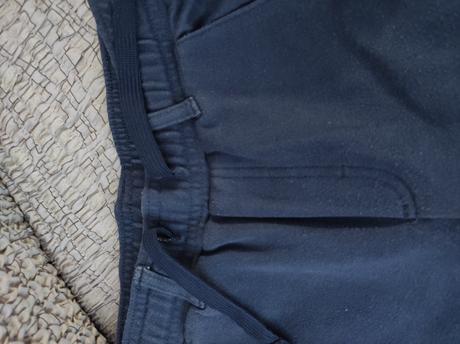 Predám chlapč. 2 teplákové nohavice veľk. 122, alive,122