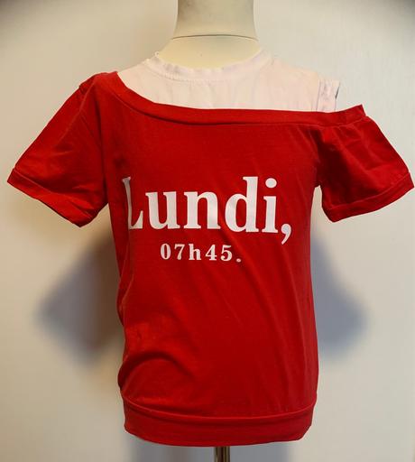 Červeno-biele tričko, 140